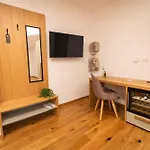 Bric Wine & Relax Farm stay Vogrsko